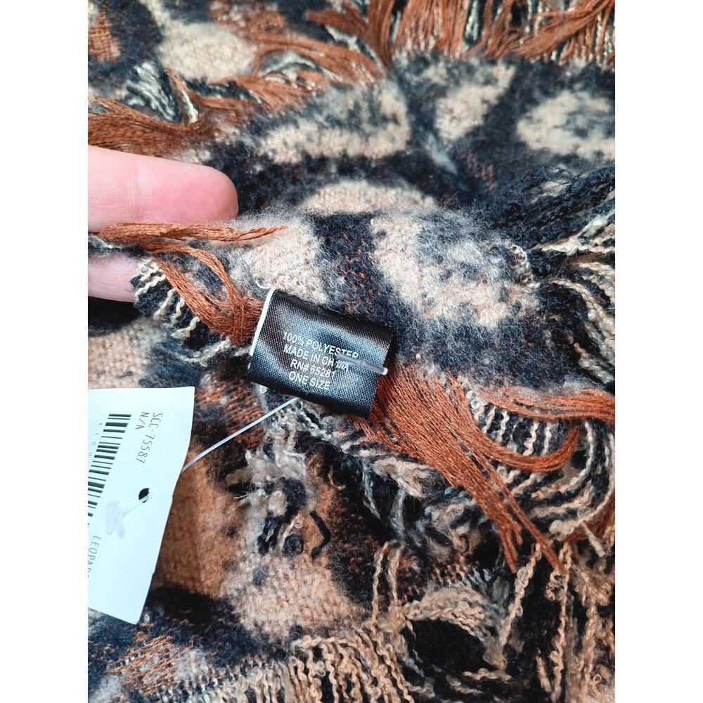 Altar'd State Women’s Animal Print Scarf 6ft Triangle NWT Boho Layers Cozy - Picture 4 of 5